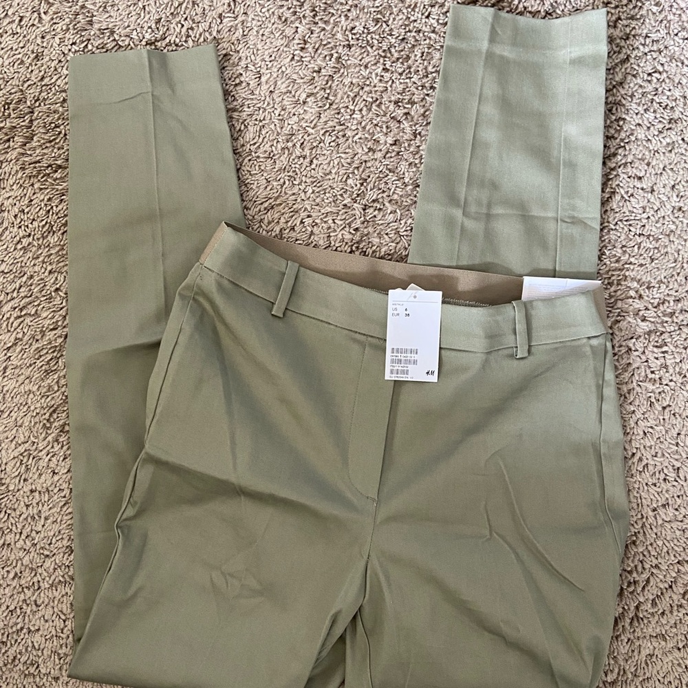 H&M Stretch Ankle Length Slacks Green NWT